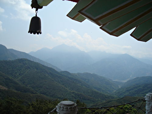 IMAGE(http://www.hostelmanagement.com/sites/default/files/1000054_central_mountains_taiwan.jpg)